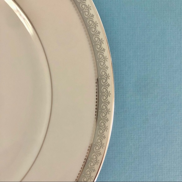 Mikasa Platinum Crown Filigree Serving Platter - Picture 3 of 3